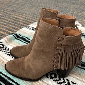 Sofft Suede Fringe Ankle Boots in Taupe - Women's Fashion Booties 7.5M